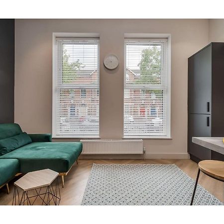 Central Belfast Apartments: University Street Екстериор снимка