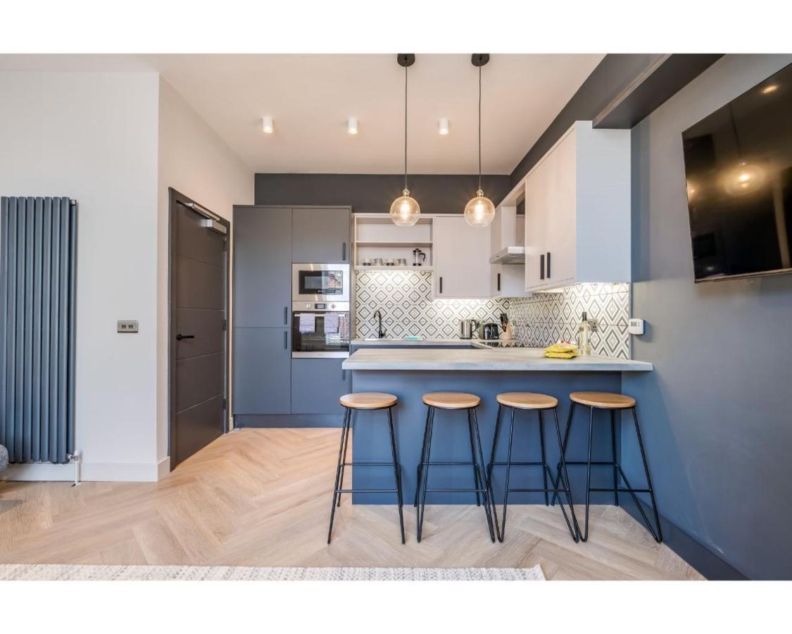 Central Belfast Apartments: University Street Екстериор снимка