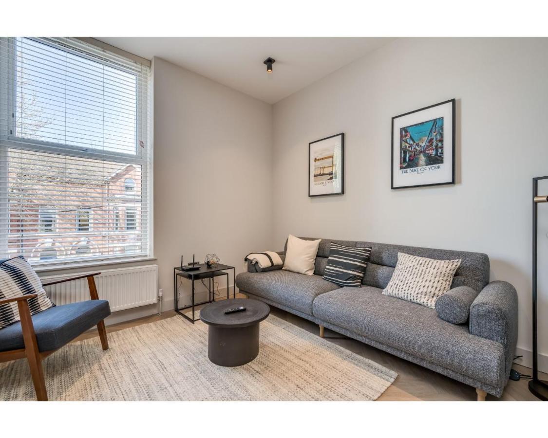 Central Belfast Apartments: University Street Екстериор снимка