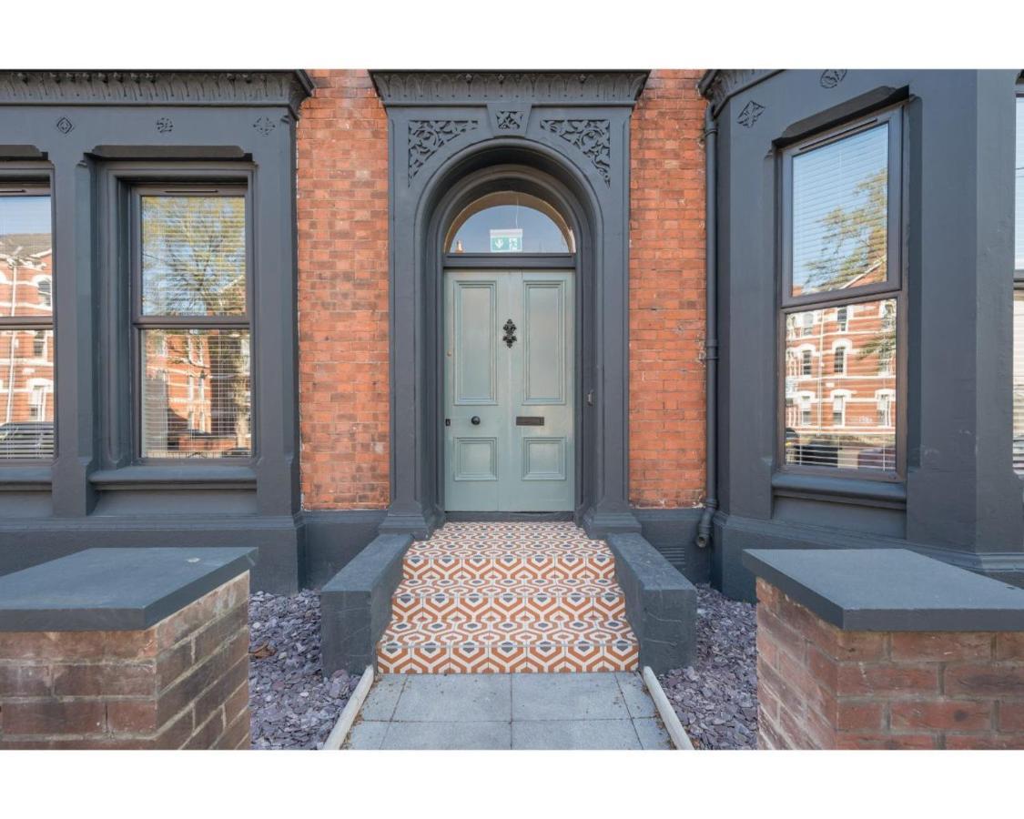 Central Belfast Apartments: University Street Екстериор снимка