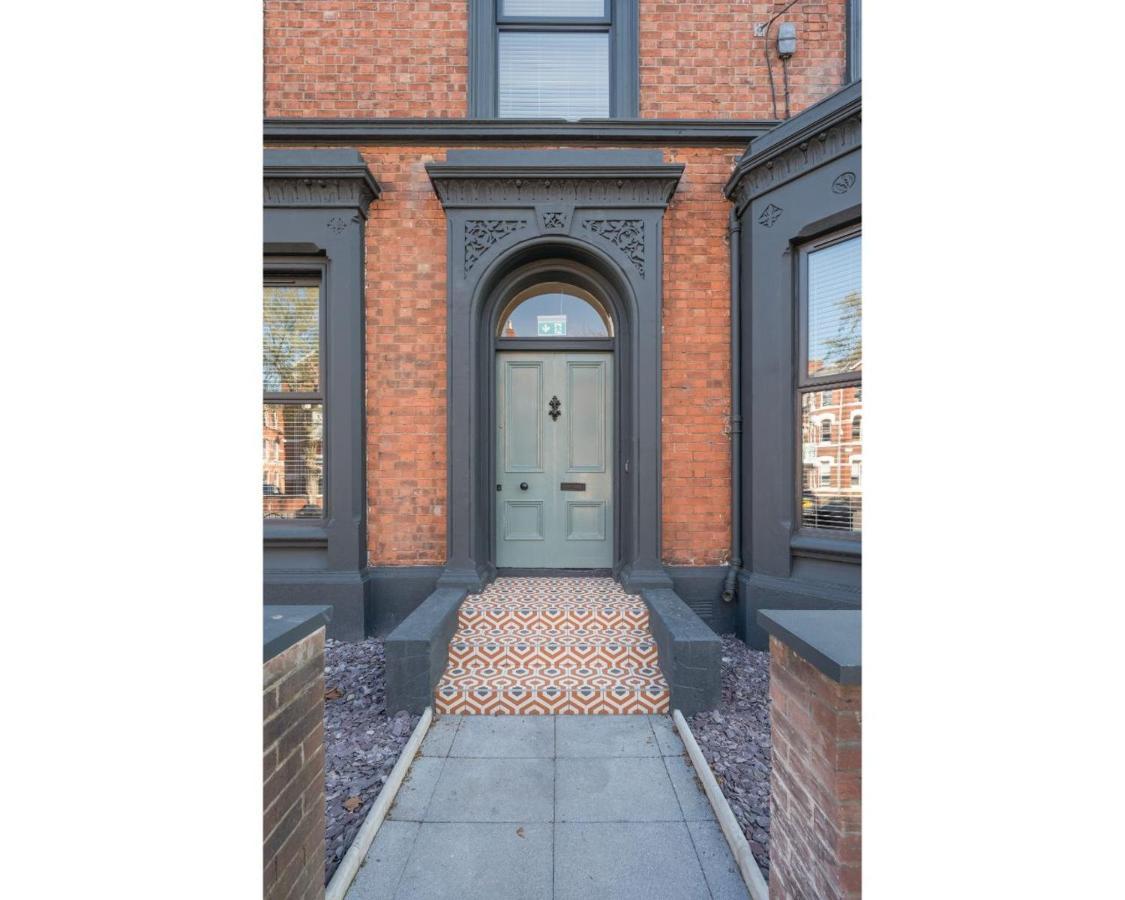 Central Belfast Apartments: University Street Екстериор снимка