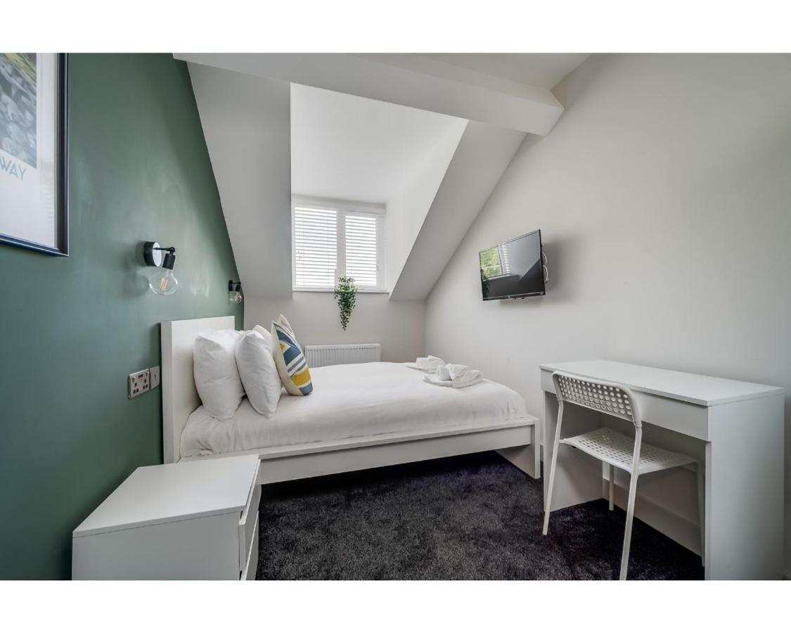 Central Belfast Apartments: University Street Екстериор снимка