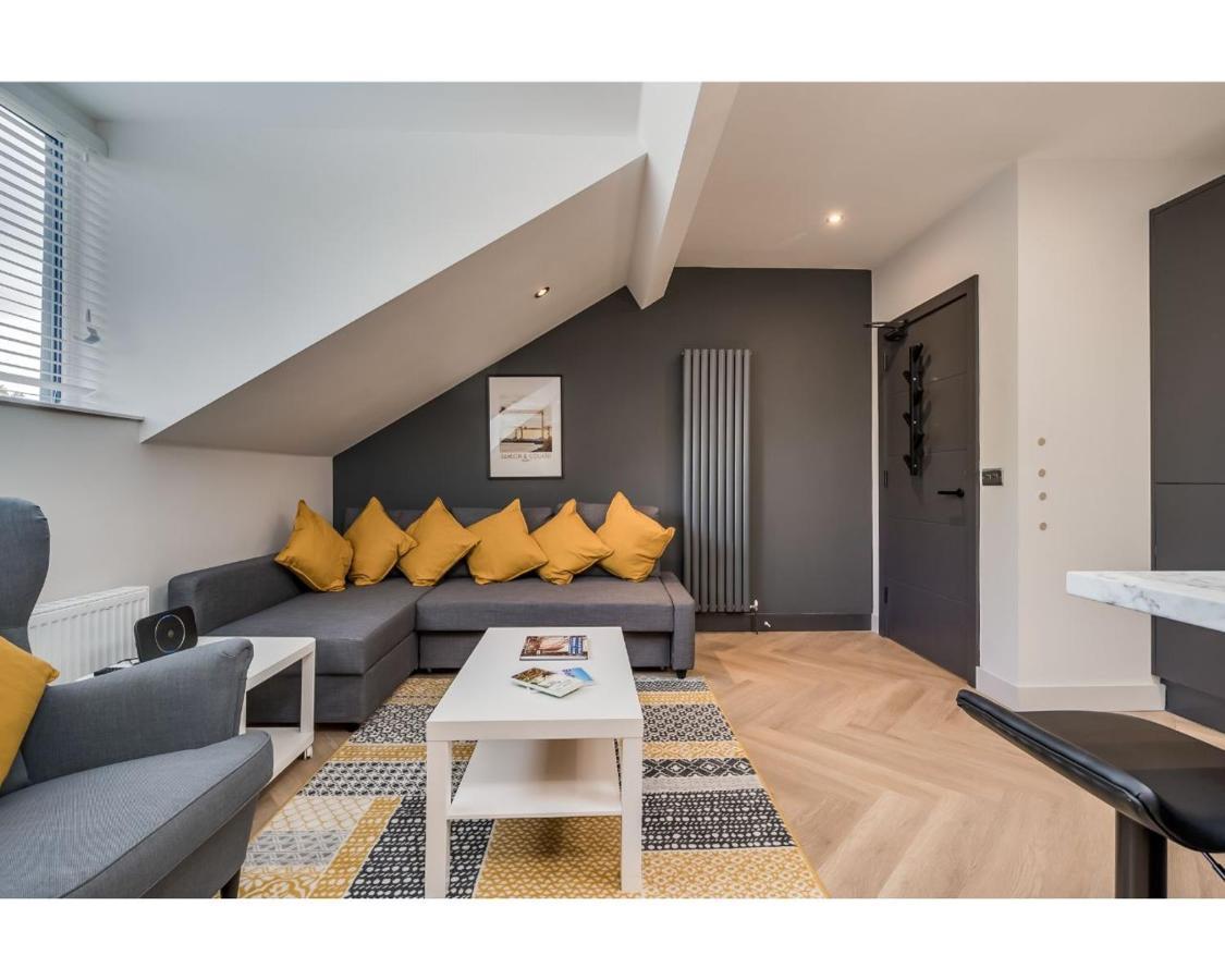 Central Belfast Apartments: University Street Екстериор снимка